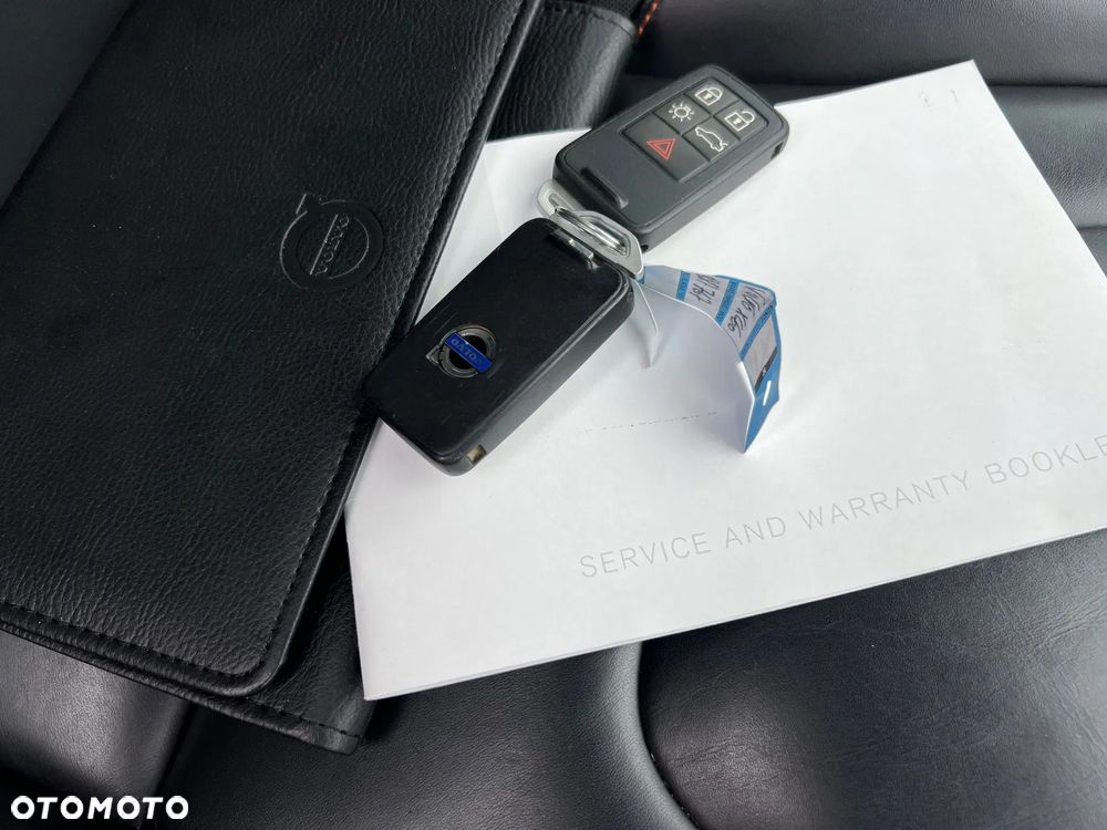 Volvo XC 60 D3 Drive-E Ocean Race - 31