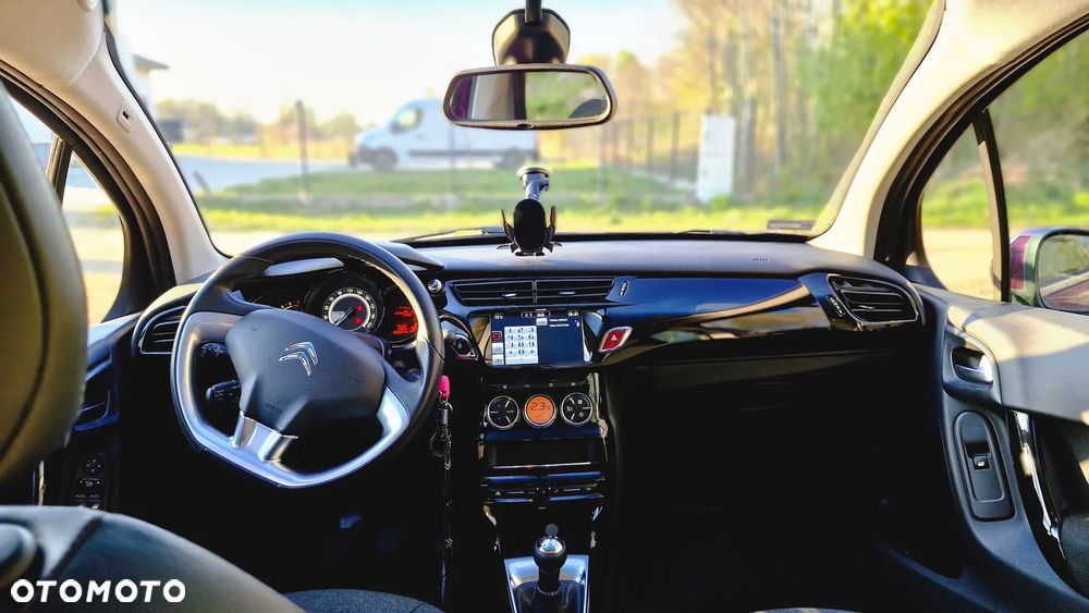 Citroën C3 Pure Tech (VTi) 82 Exclusive - 11