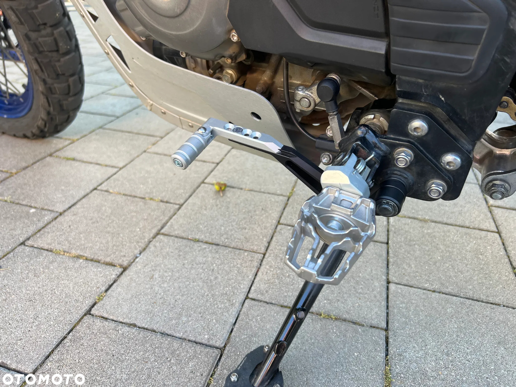 Suzuki V-STROM - 3