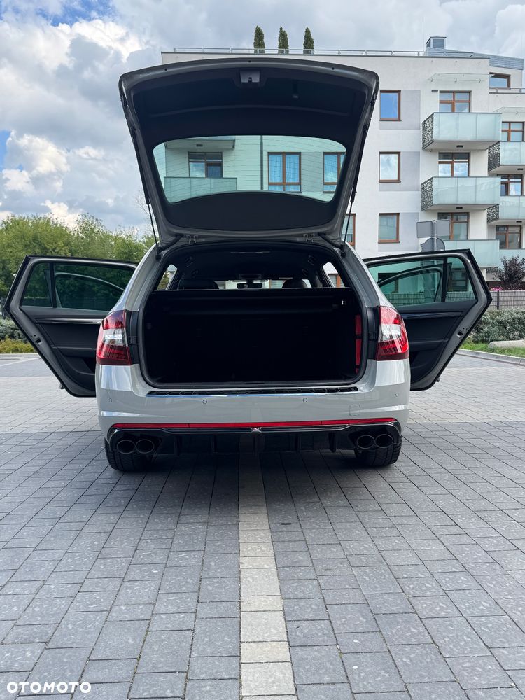 Skoda Octavia 2.0 TSI RS Challenge 245 DSG - 14
