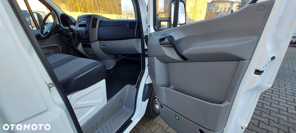 Mercedes-Benz SPRINTER - 17
