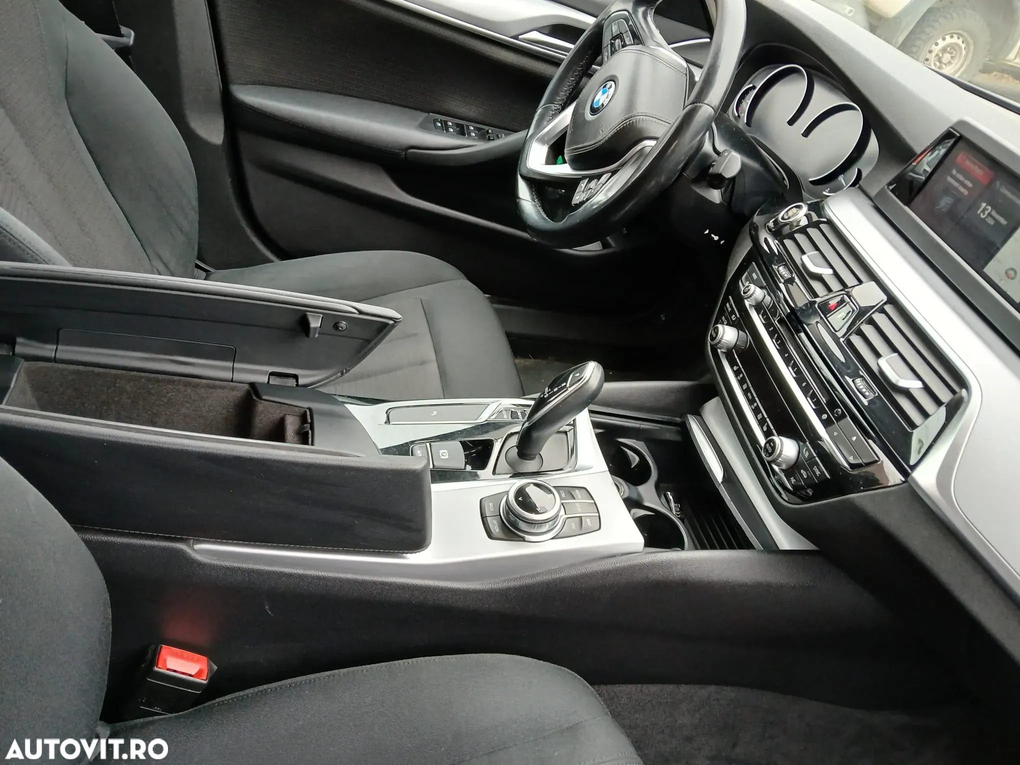 BMW Seria 5 520d AT - 6