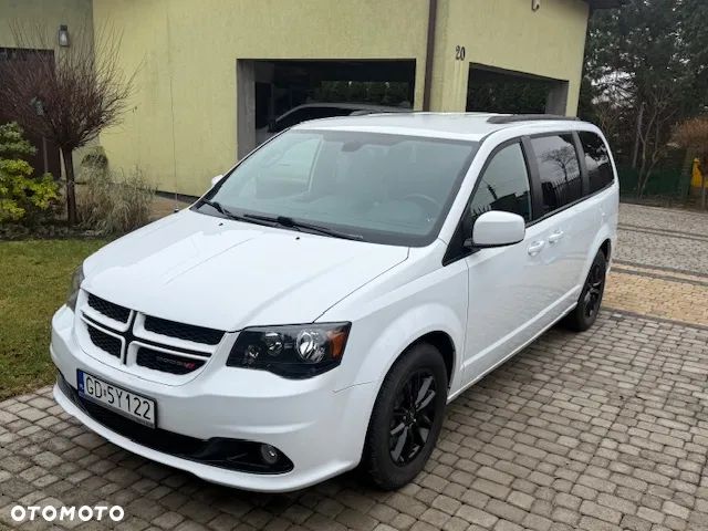 Dodge Grand Caravan 3.6 R/T - 11
