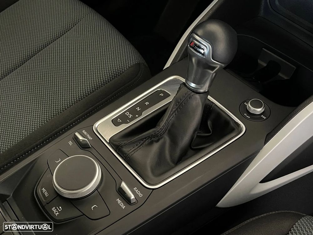 Audi Q2 1.0 TFSI ultra S tronic design - 19