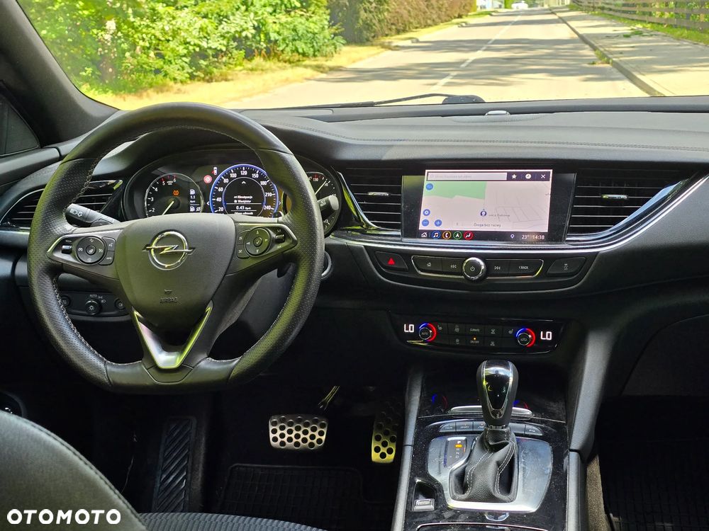 Opel Insignia 2.0 CDTI 4x4 GSi S&S - 27