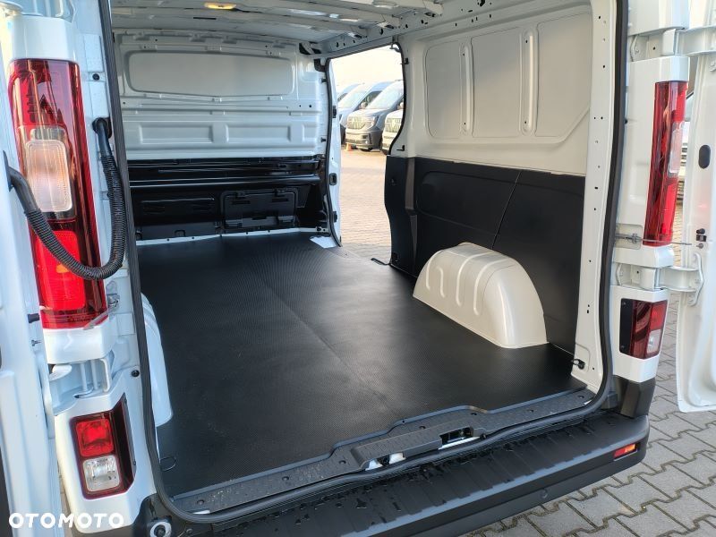 Renault Trafic - 15