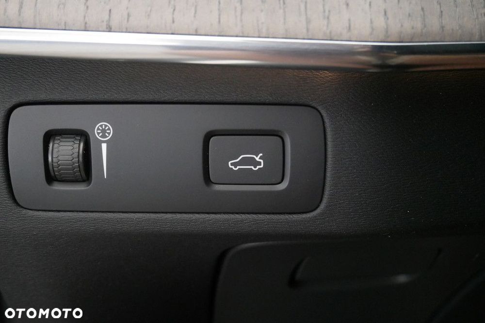 Volvo XC 90 - 18