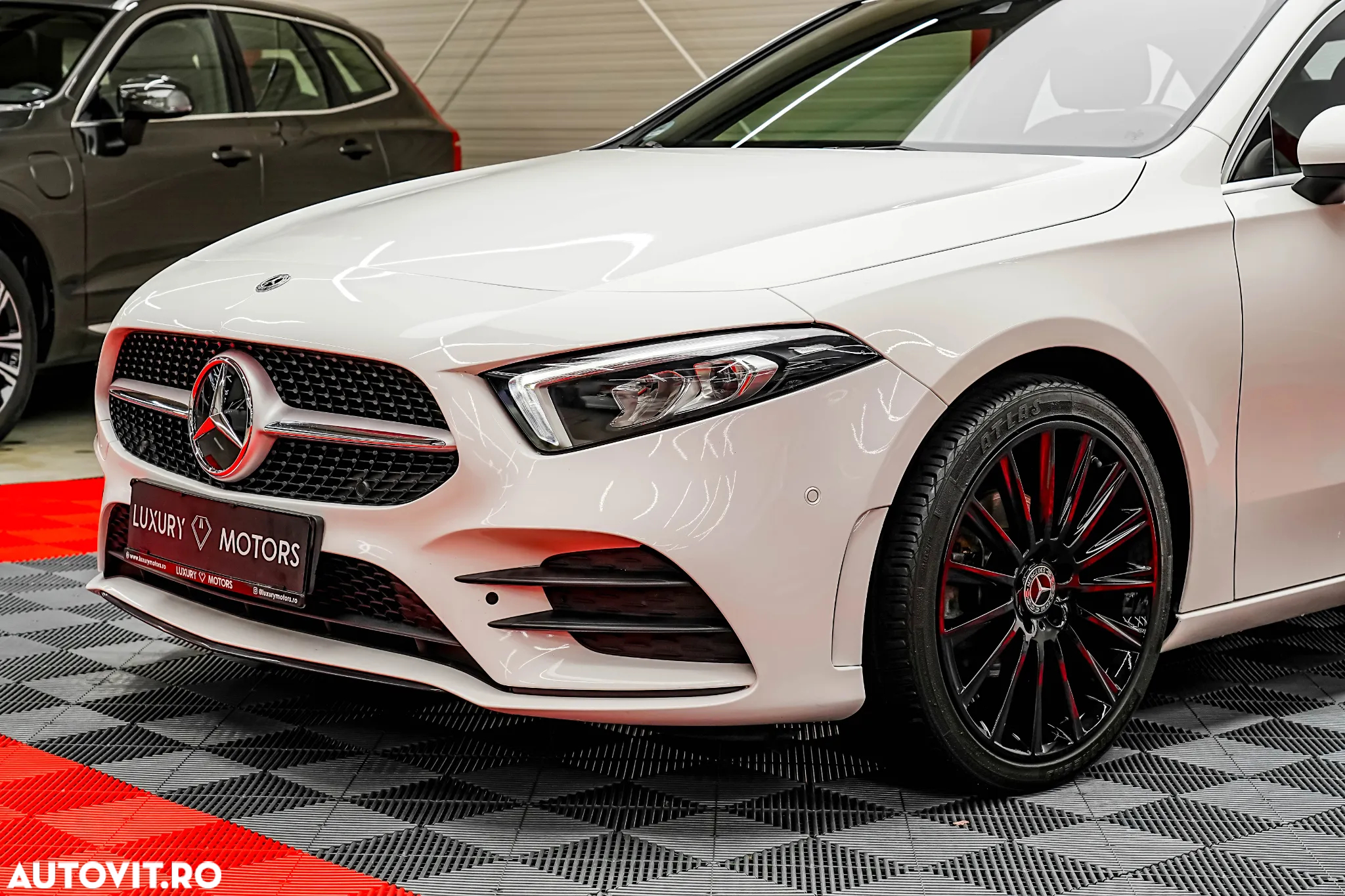 Mercedes-Benz A 180 d 7G-DCT AMG Line - 21