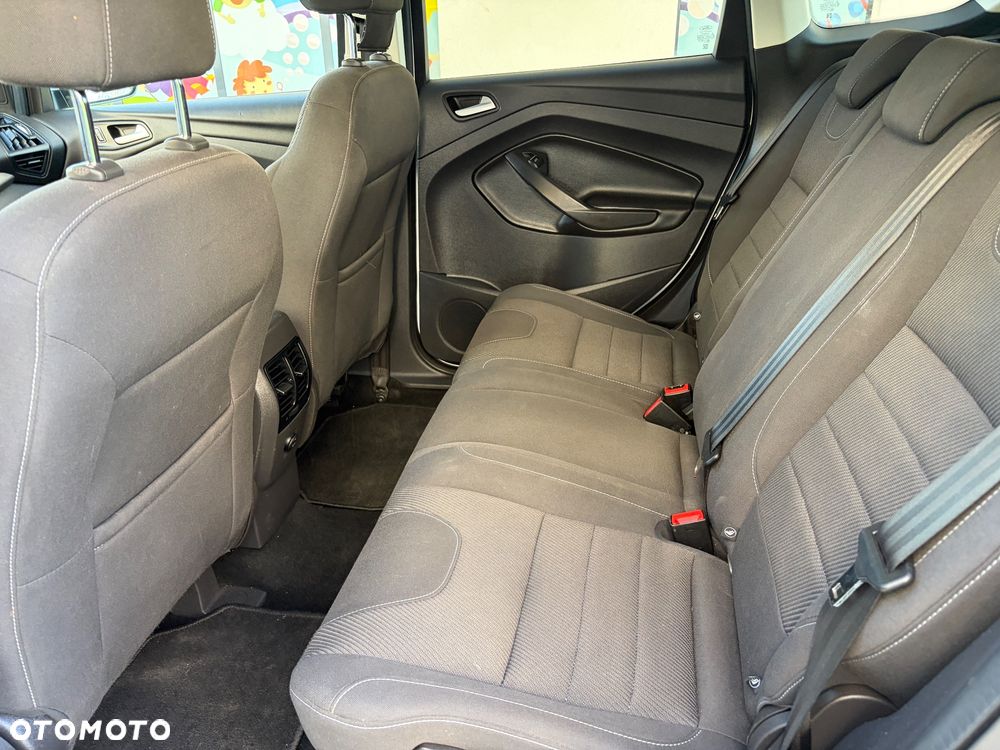 Ford Kuga 1.5 EcoBoost 2x4 Titanium - 19