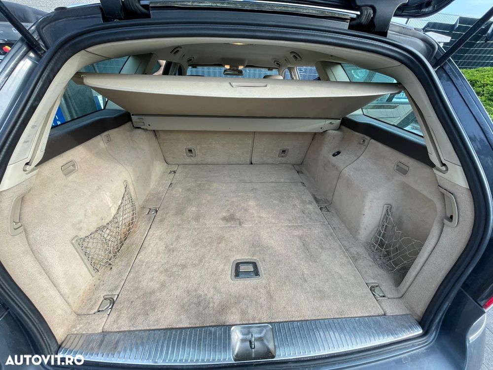 Mercedes-Benz E - 25