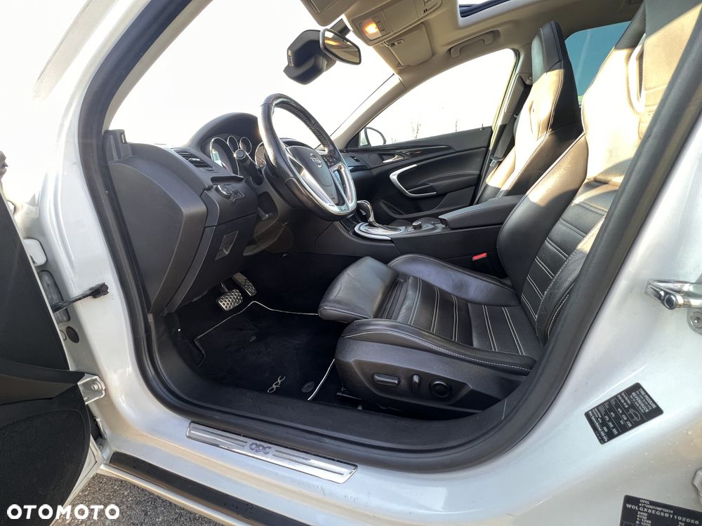 Opel Insignia - 25