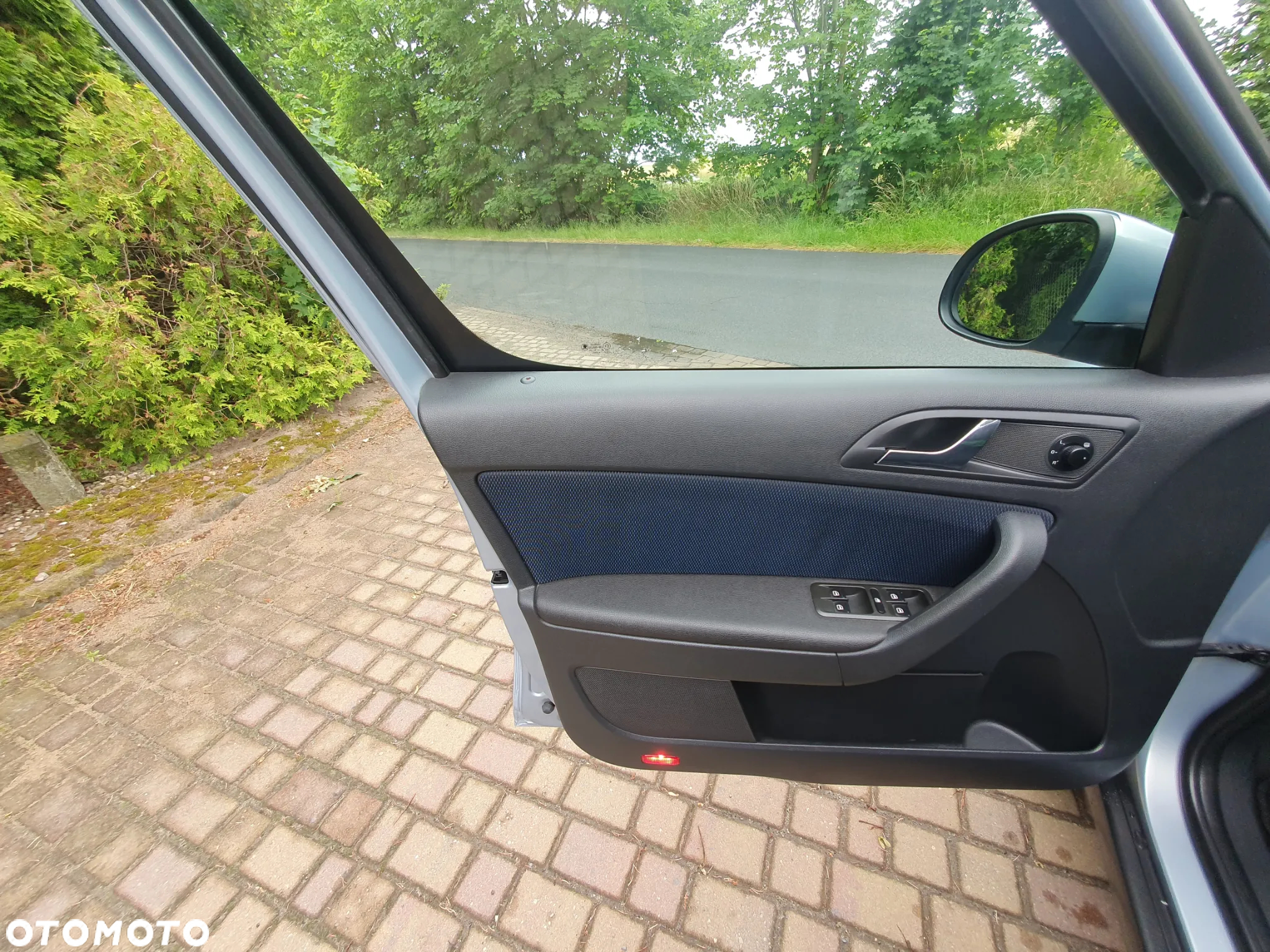 Skoda Yeti 2.0 TDI DPF 4x4 Ambition DSG - 9