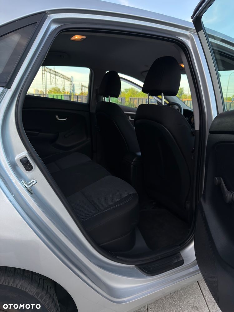 Hyundai i30 1.4 Classic + - 30
