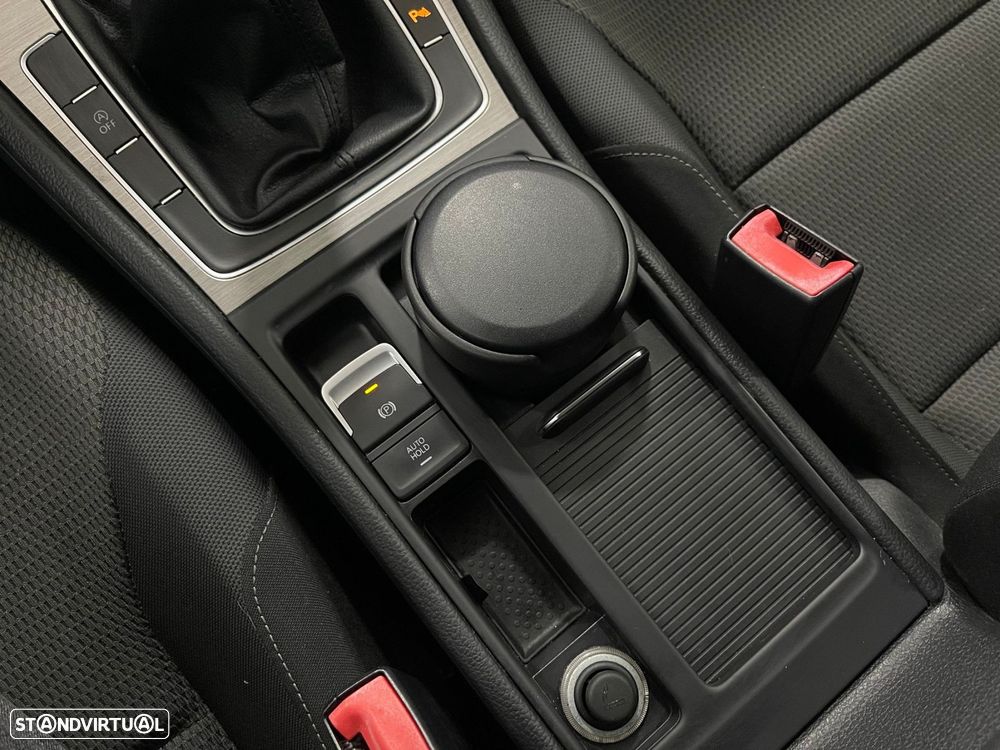 VW Golf Variant 1.6 TDi Trendline - 48