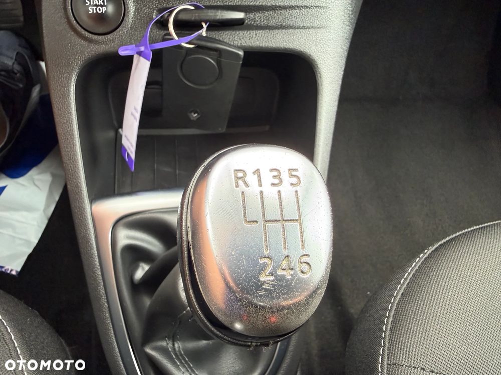 Renault Captur - 31