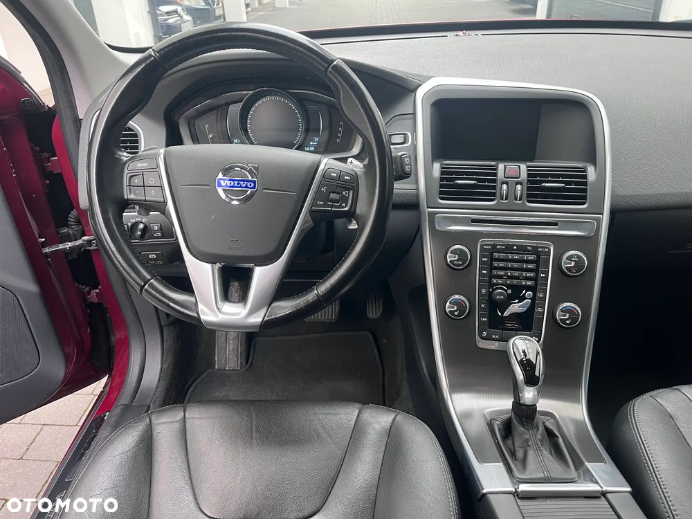 Volvo XC 60 T6 AWD Momentum - 14