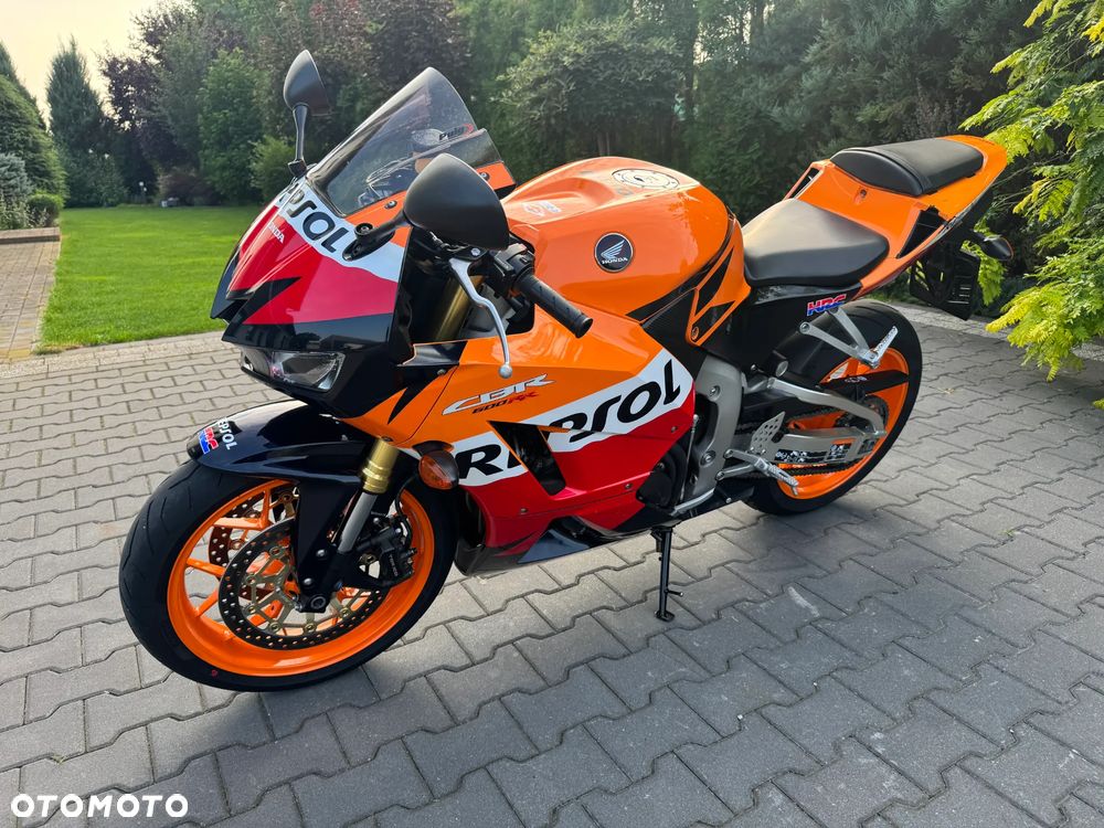 Honda CBR - 12