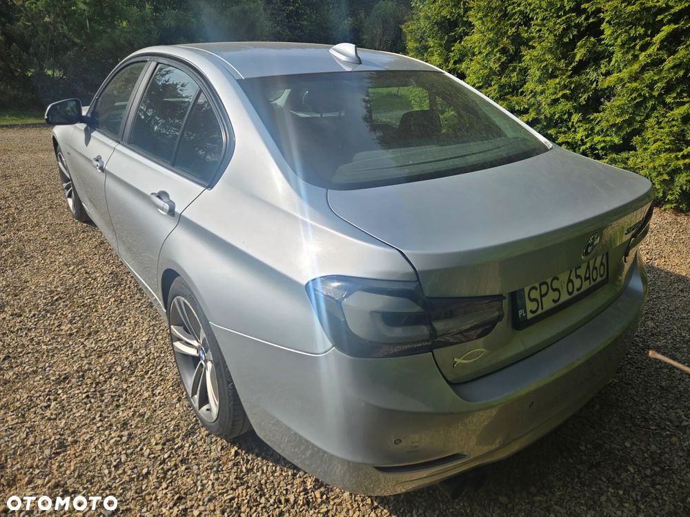 BMW Seria 3 335d xDrive Sport Line - 2