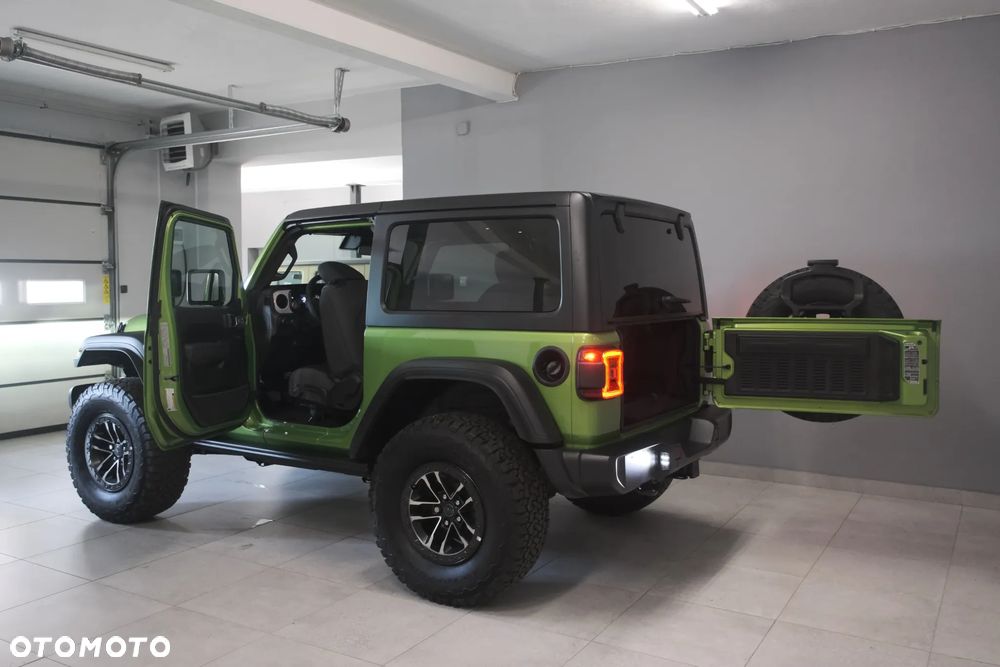 Jeep Wrangler - 6