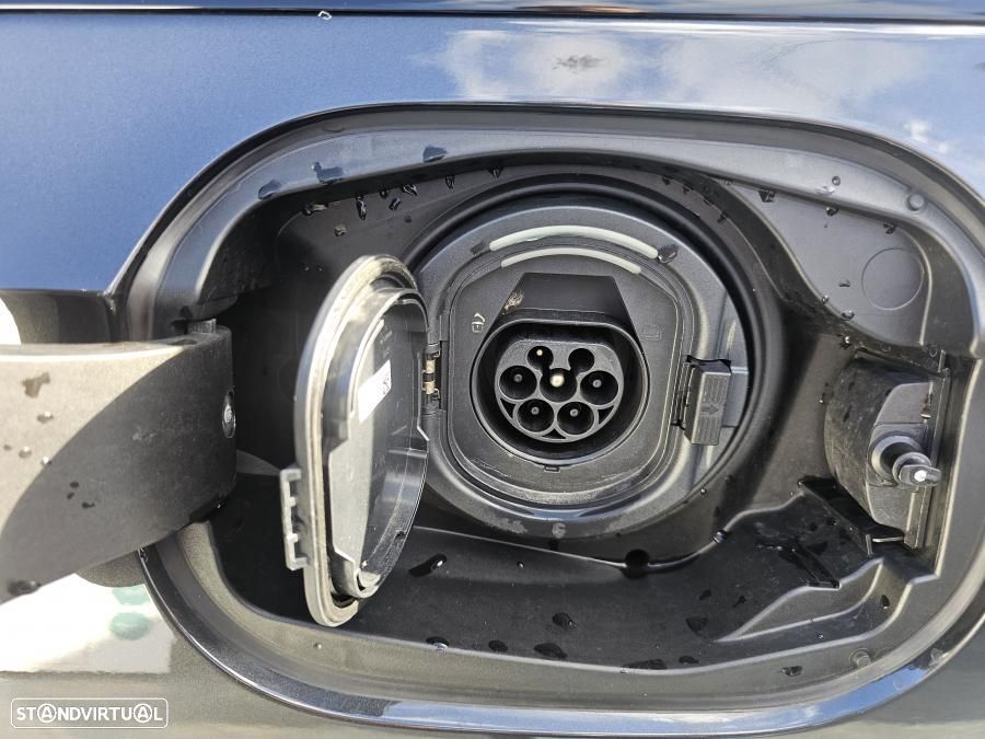 Mercedes-Benz E 300 e Station - 28