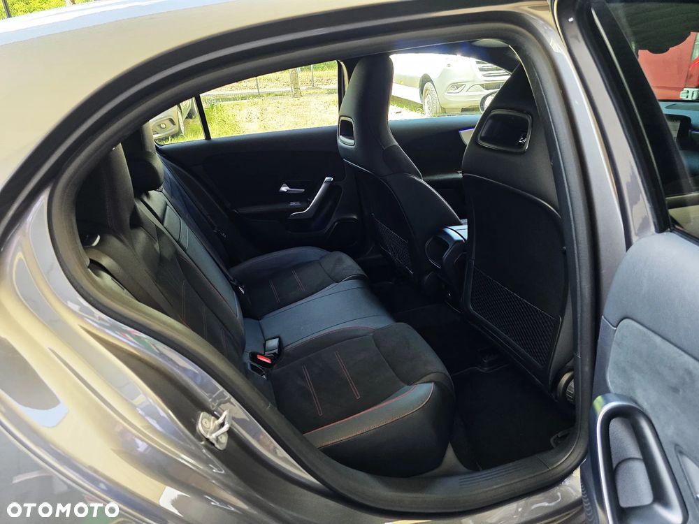 Mercedes-Benz Klasa A 200 AMG Line 7G-DCT - 17