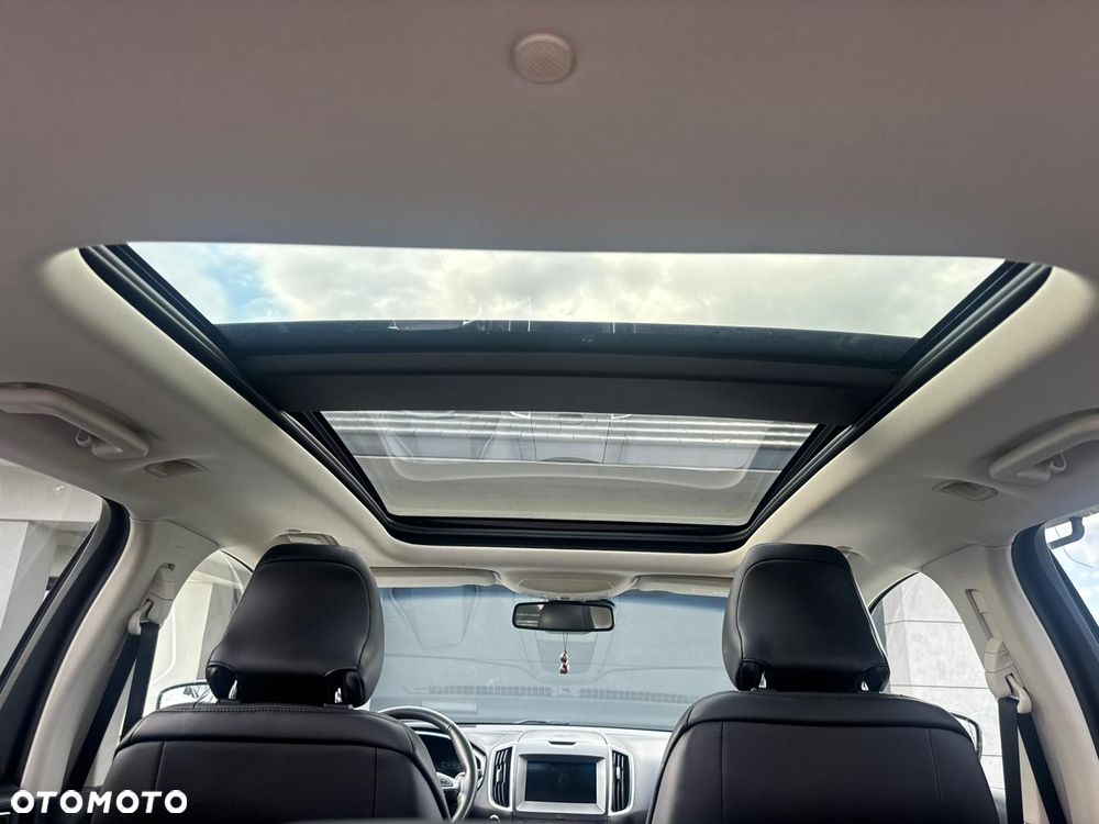Ford Edge 2.0 TDCi Bi-Turbo 4x4 Titanium - 25