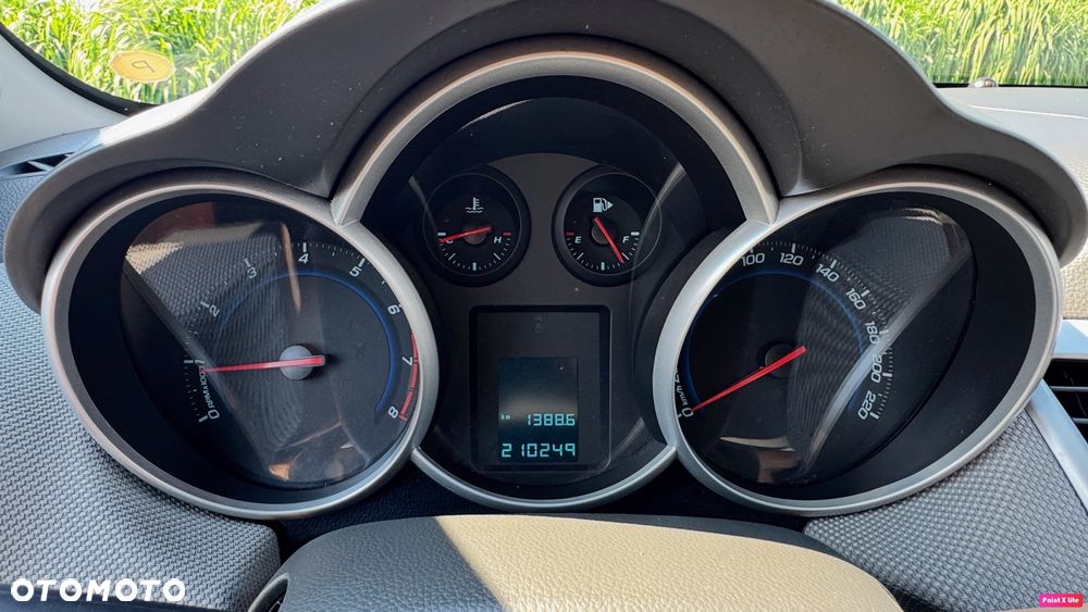 Chevrolet Cruze 1.6 LS - 16