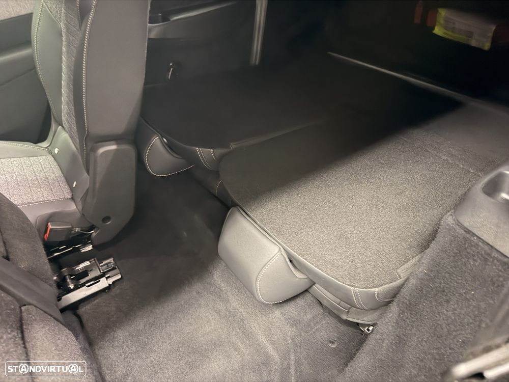 Peugeot 5008 - 14