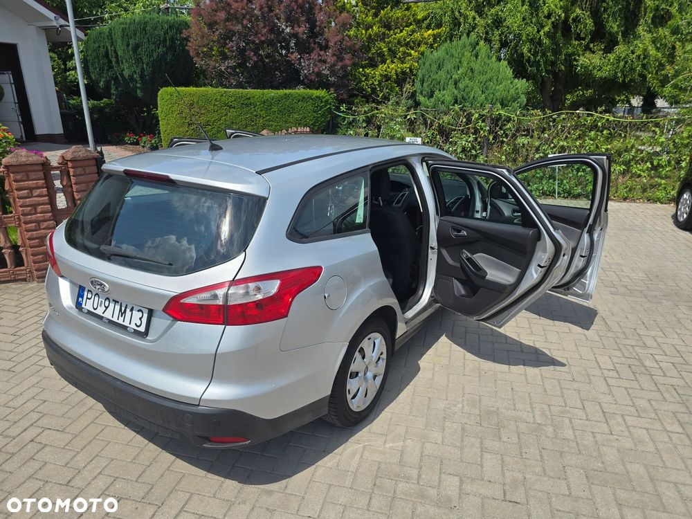 Ford Focus - 36