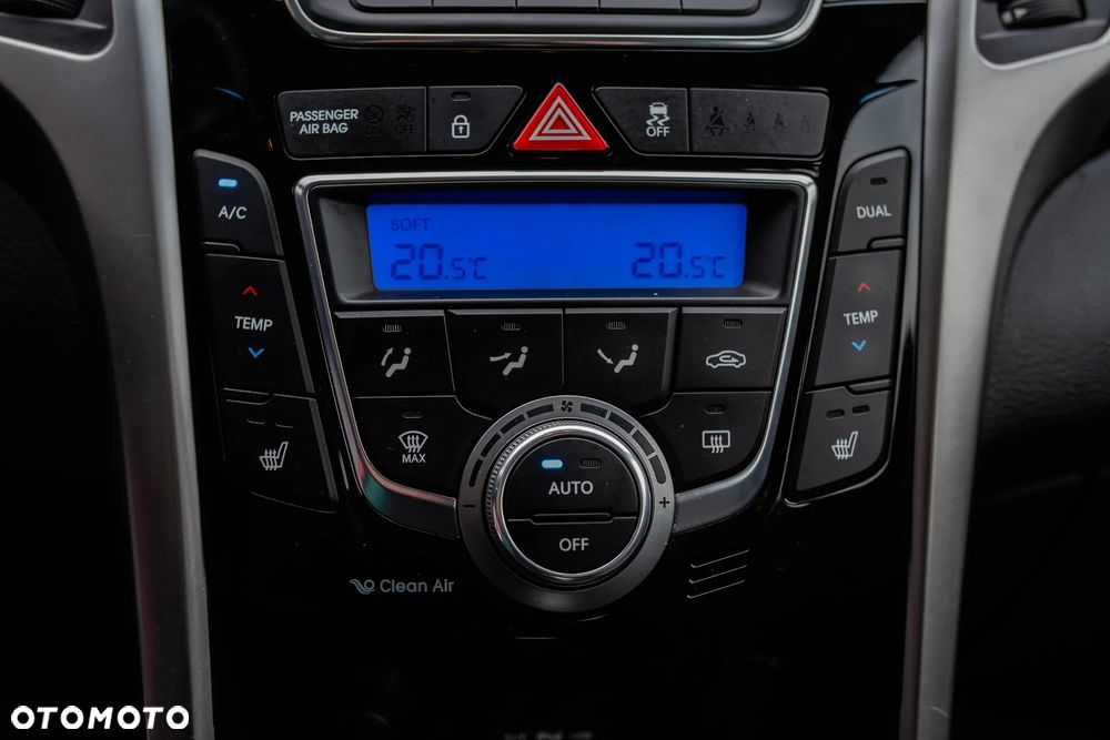 Hyundai i30 1.6 Fifa World Cup Edition - 33