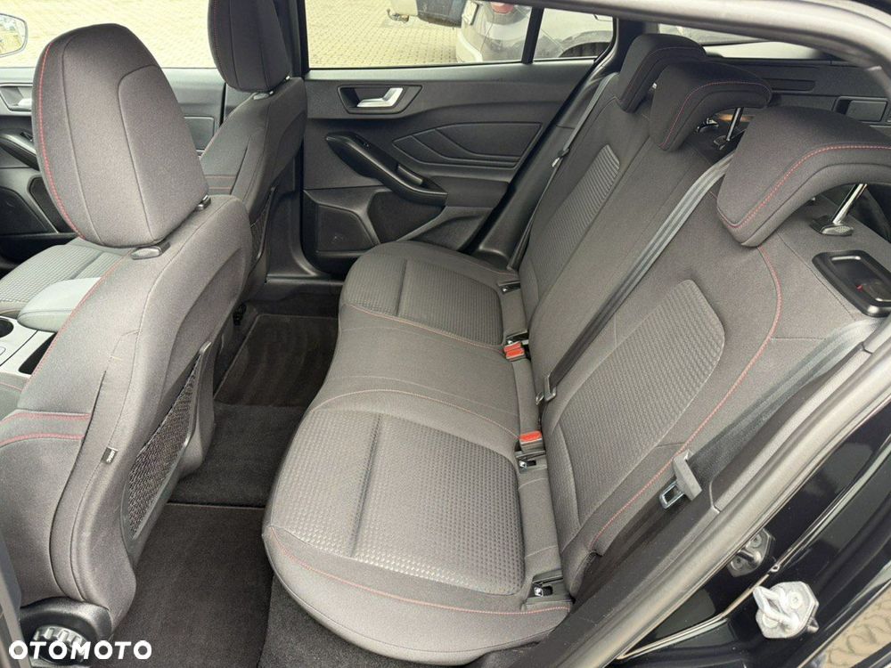 Ford Focus - 26