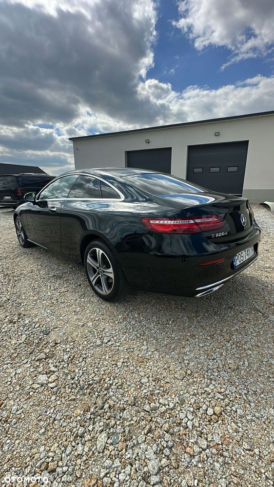 Mercedes-Benz Klasa E 220 d 4-Matic 9G-TRONIC - 2