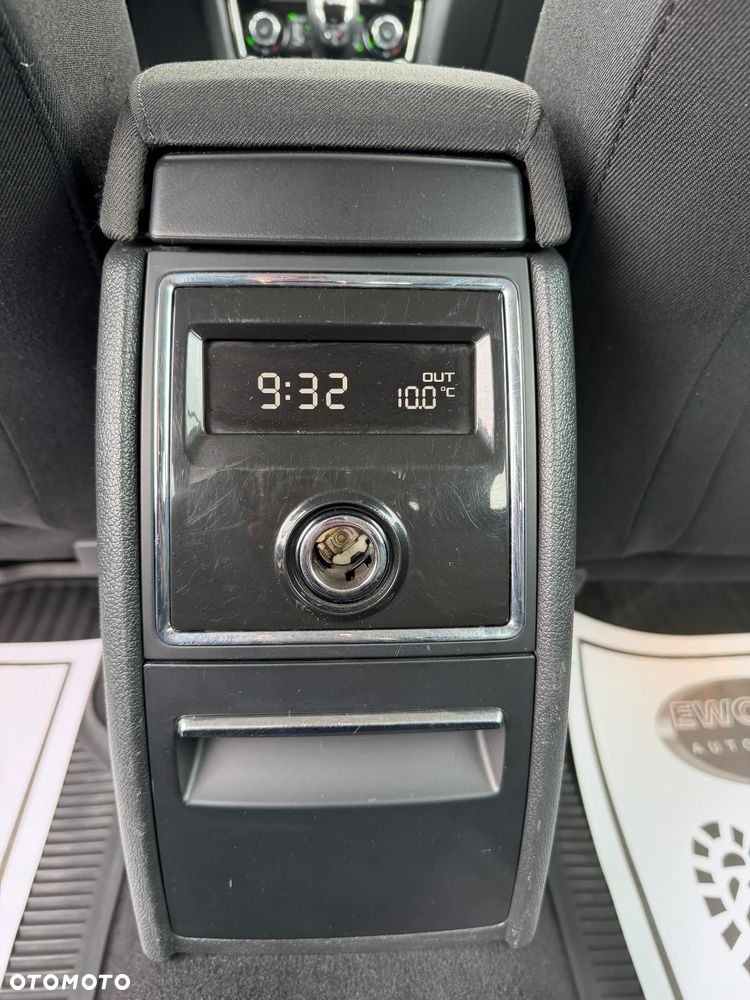 Skoda Superb 1.8 TSI Elegance - 22