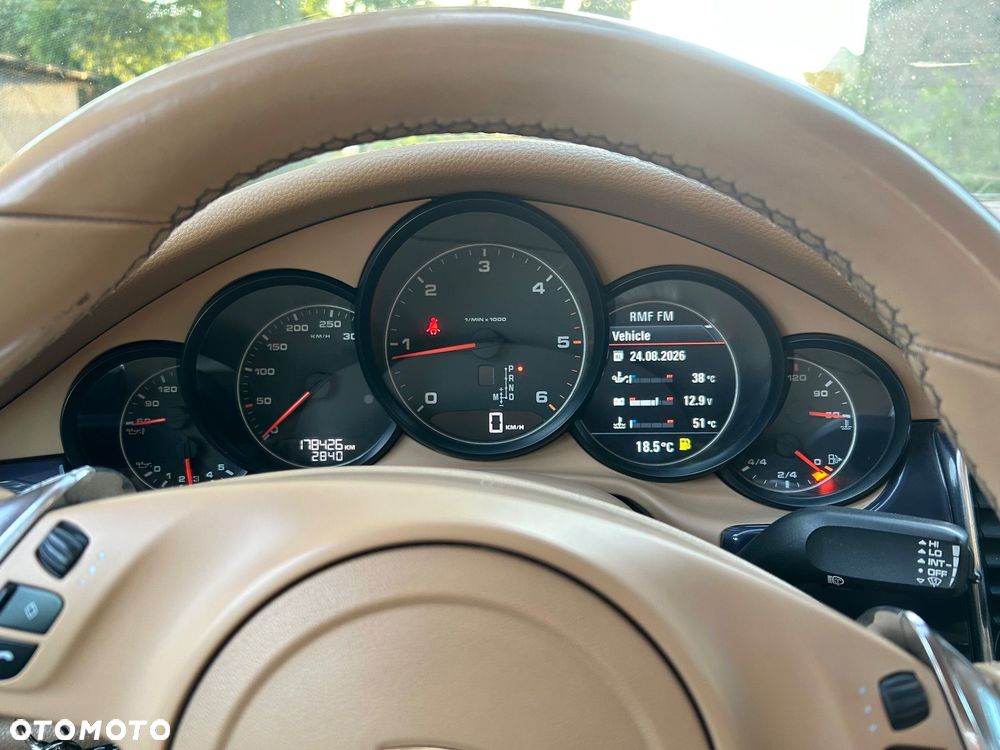Porsche Panamera Diesel - 23