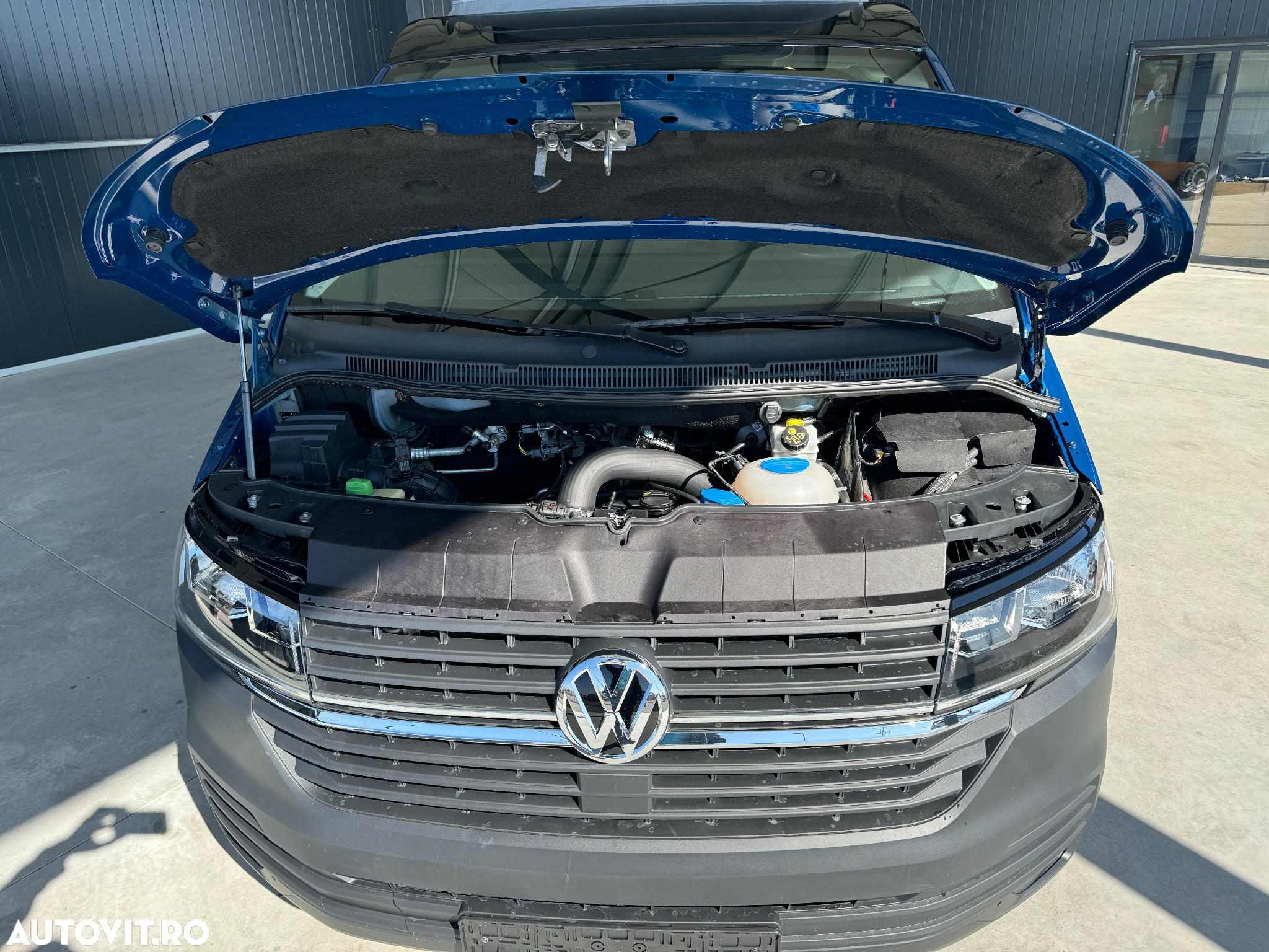 Volkswagen California - 33