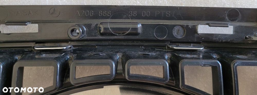 GRILL ATRAPA MERCEDES C-KLASA W206 2021- - 11