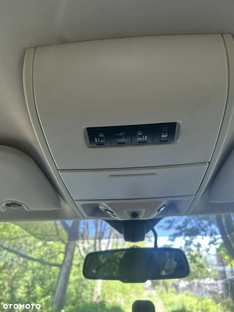 Chrysler Grand Voyager ver-2-8-crd-touring - 11