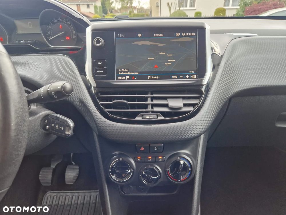 Peugeot 2008 1.2 Pure Tech Style - 23