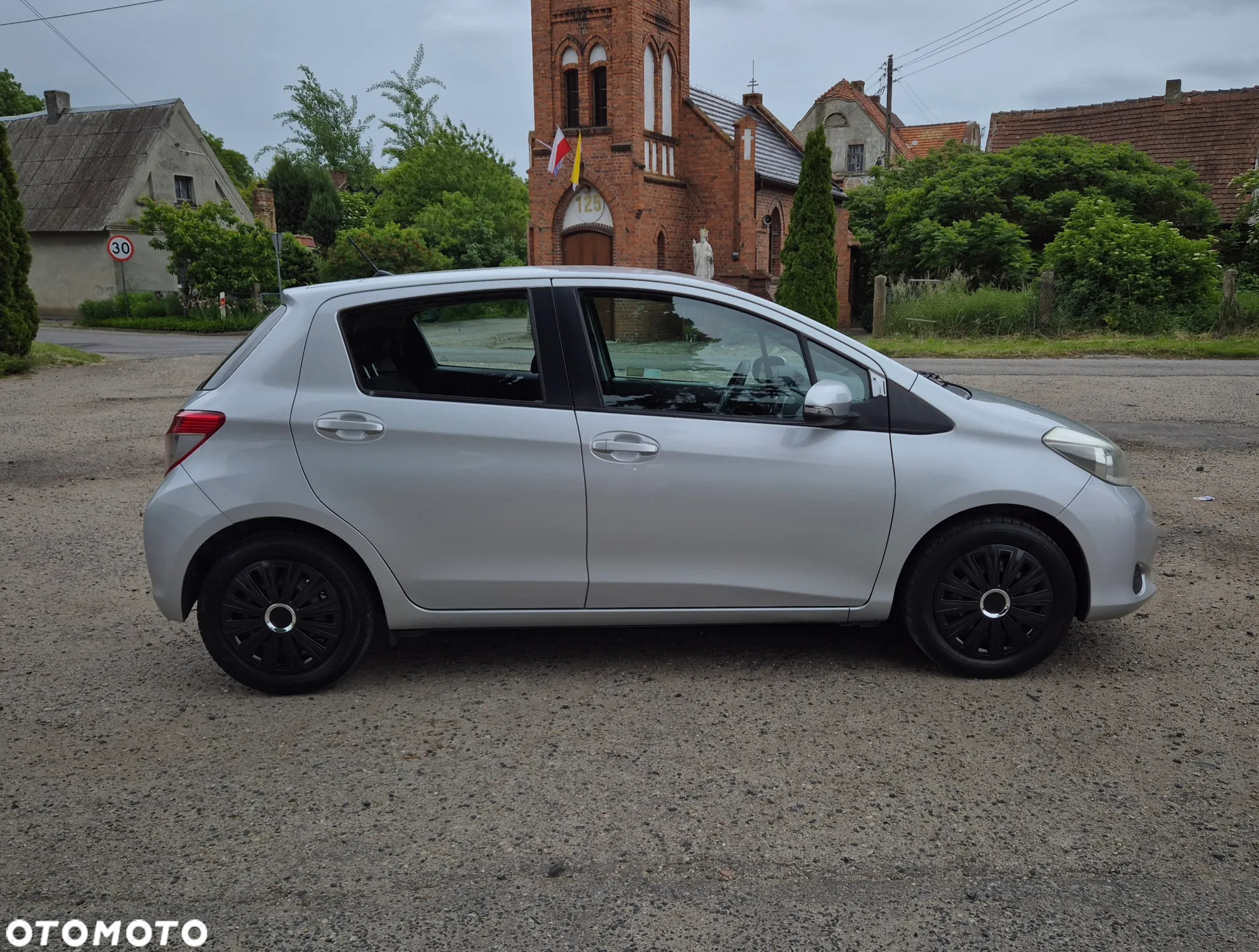 Toyota Yaris 1.0 Active - 7