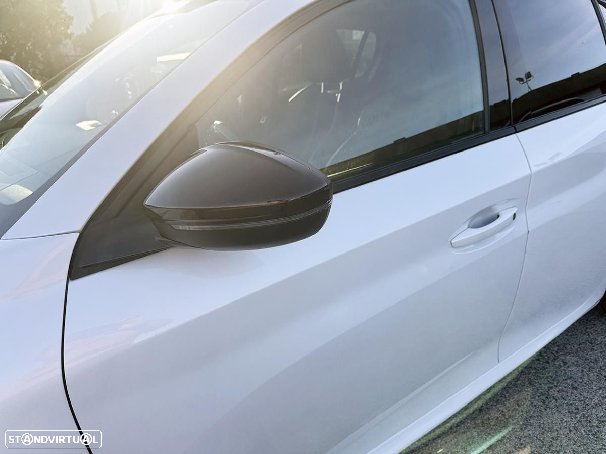 Peugeot e-208 50 kWh GT Line - 6