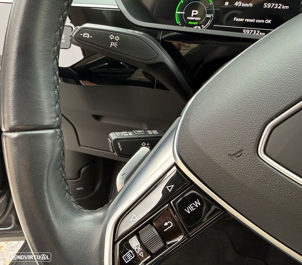 Audi Q8 e-Tron 55 quattro Advanced - 14