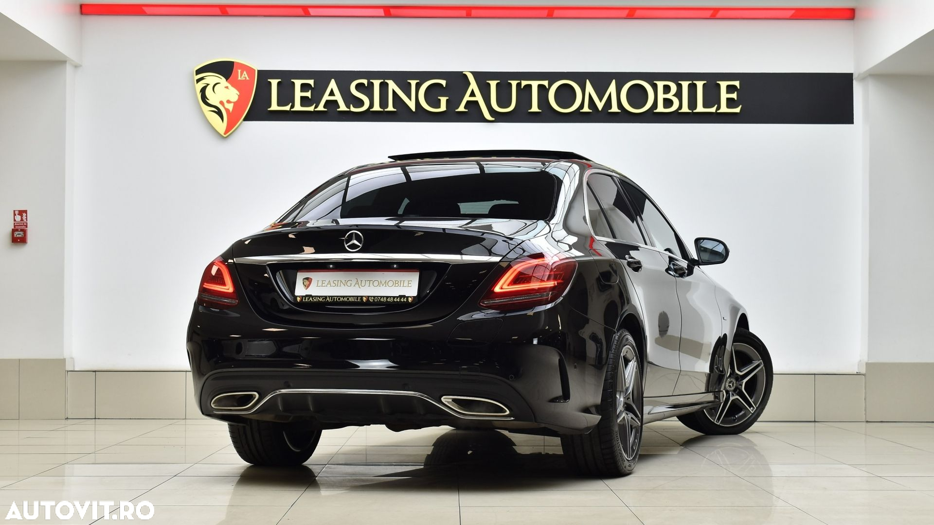 Mercedes-Benz C 300 e 4Matic 9G-TRONIC AMG Line - 5