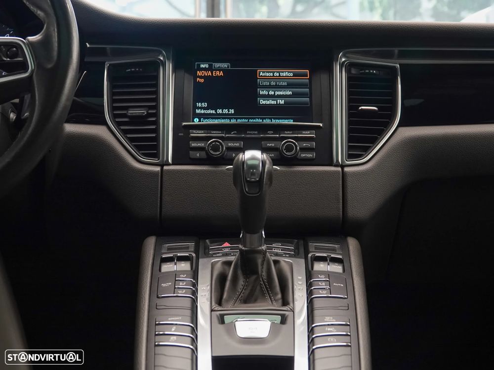 Porsche Macan S - 26