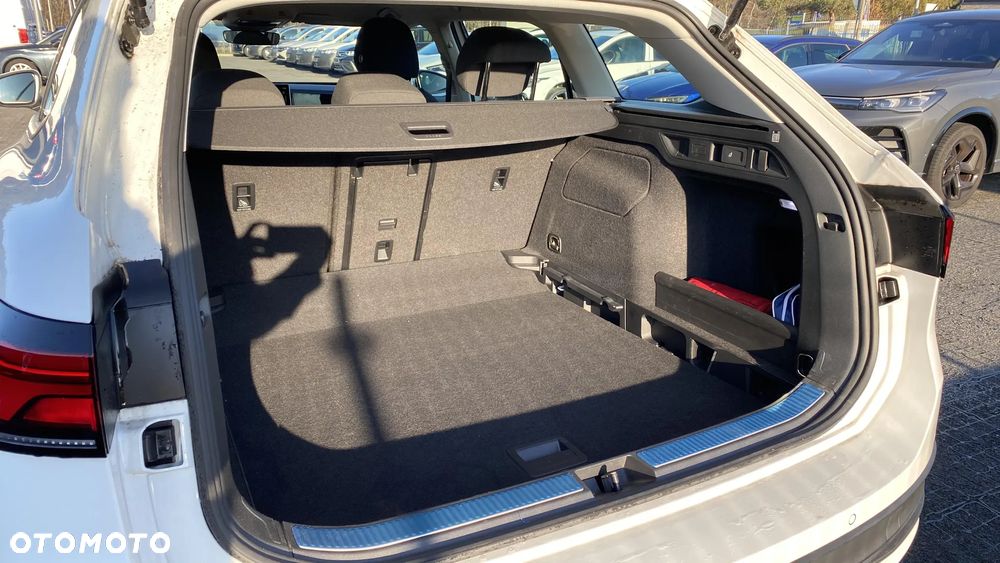 Volkswagen Passat - 22