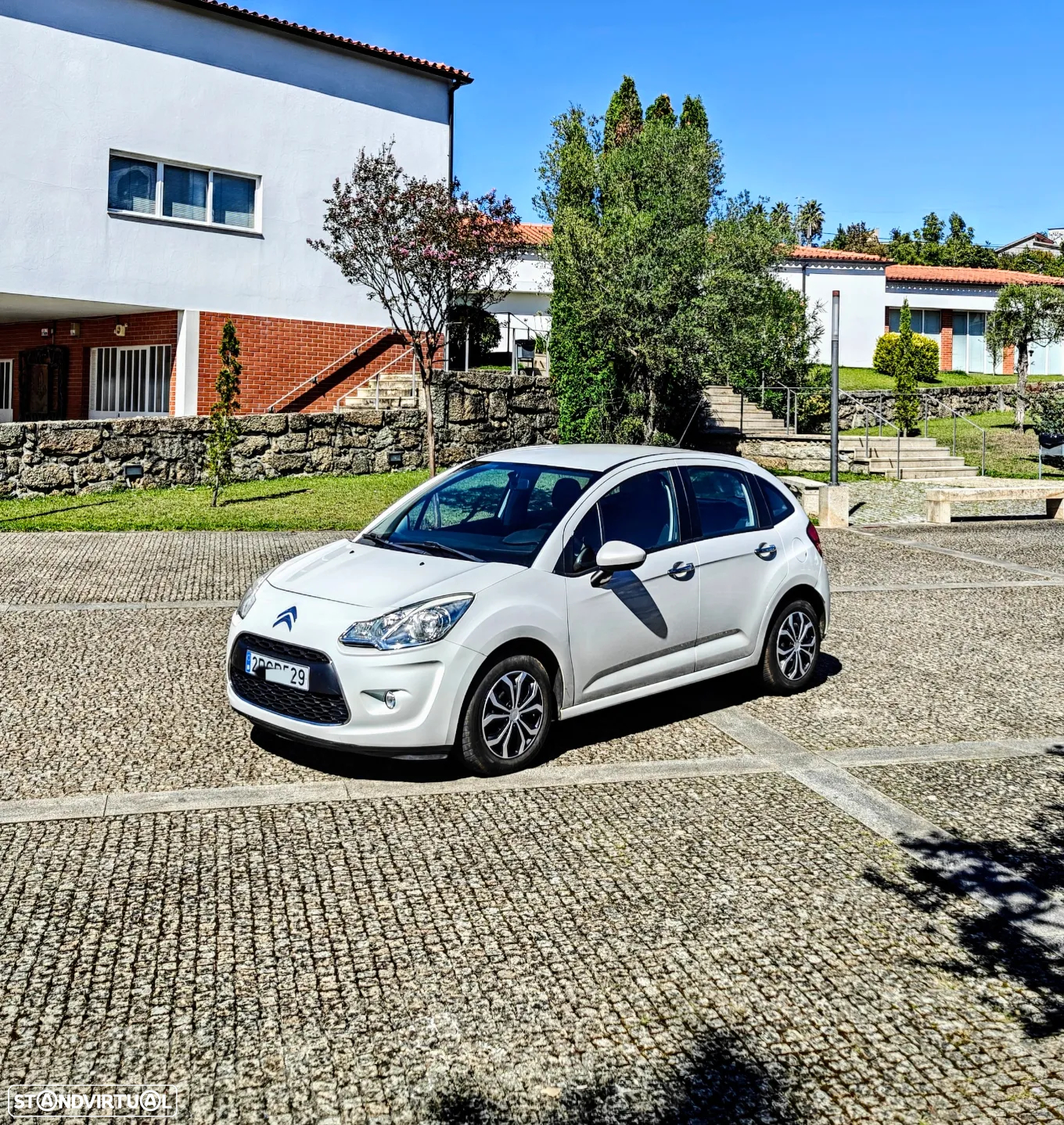 Citroën C3 1.2 PureTech Shine - 17