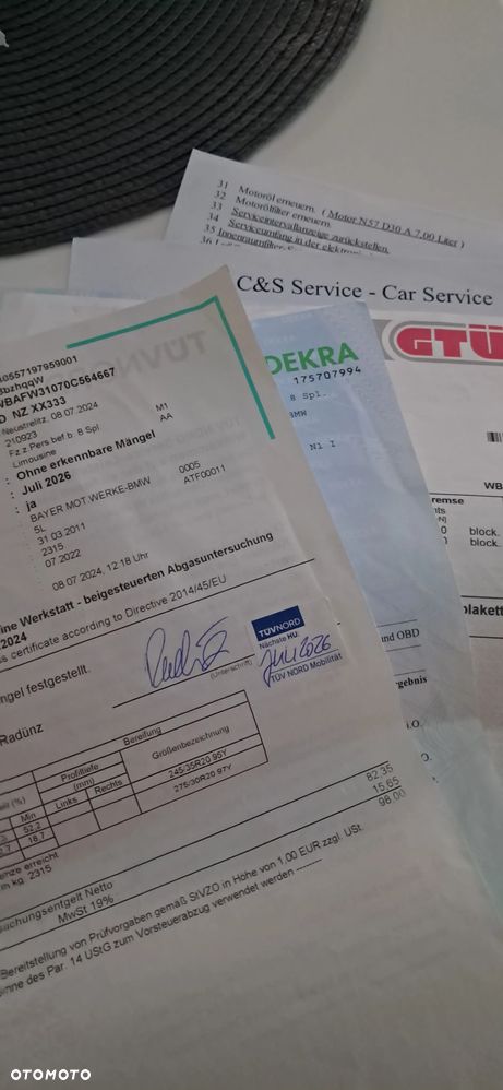 BMW Seria 5 525d - 39