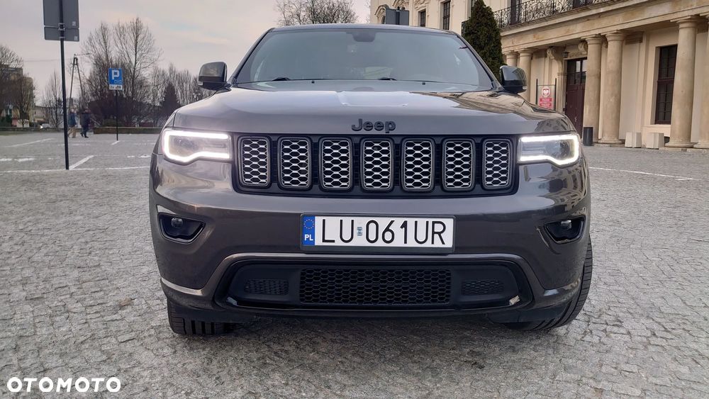 Jeep Grand Cherokee - 1