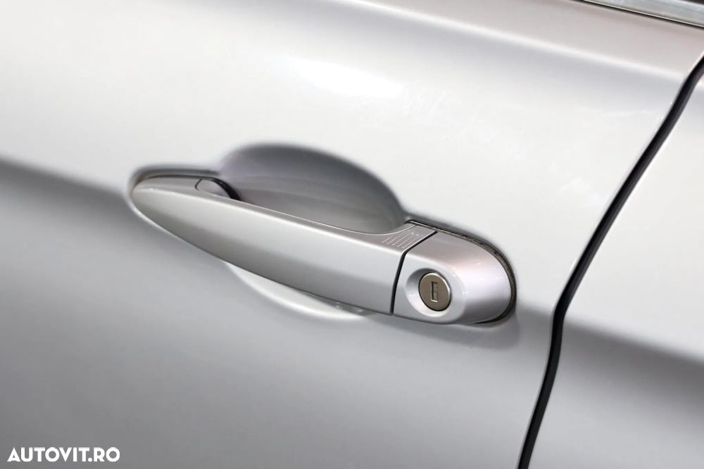 BMW Seria 3 320d Sport-Aut. Efficient Dynamics Edition Luxury Line - 31