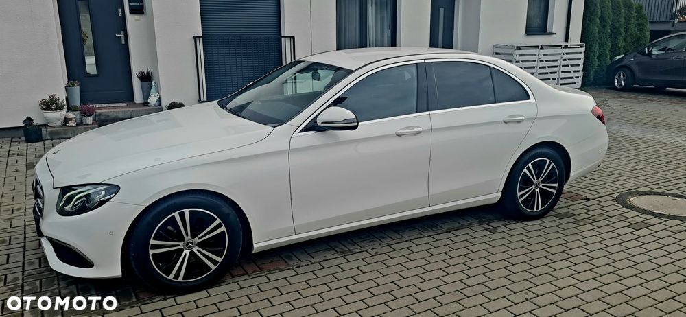 Mercedes-Benz E-Class 2019 photo 2