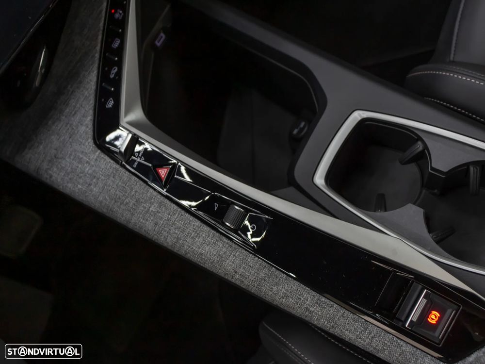 Peugeot 5008 1.2 Hybrid Allure e-DCS6 - 39